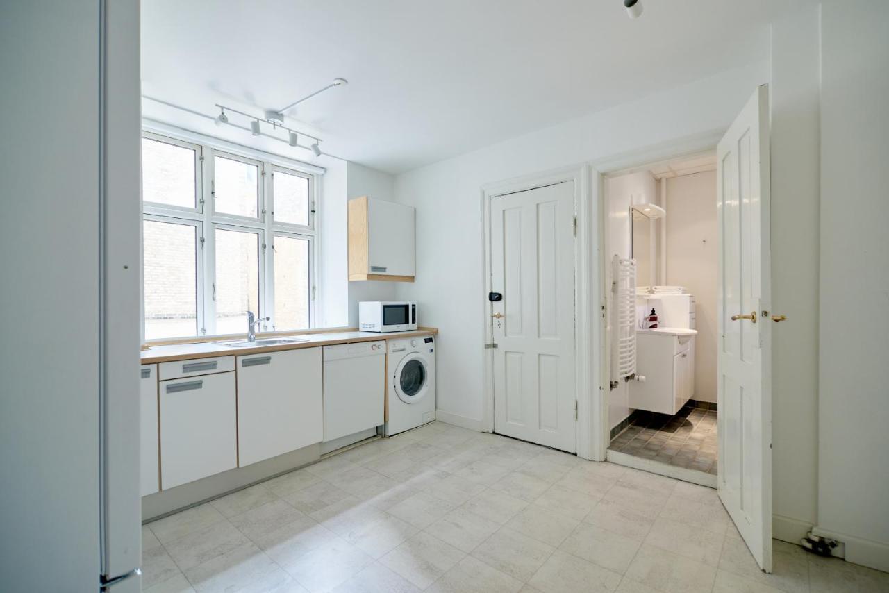 Xl Flat W 3 Bedrooms By Kings Garden In Cph City København Eksteriør bilde